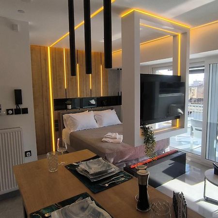 Larisa Absolute Suites, Sky View Smart Home 외부 사진
