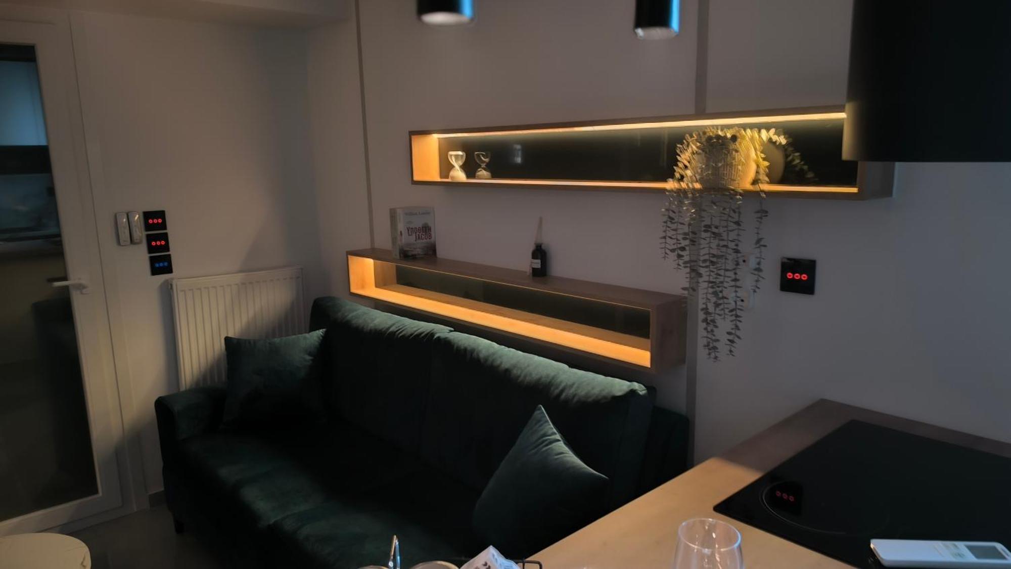 Larisa Absolute Suites, Sky View Smart Home 외부 사진