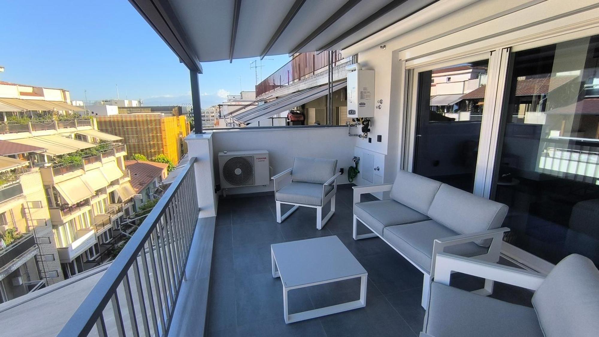 Larisa Absolute Suites, Sky View Smart Home 외부 사진